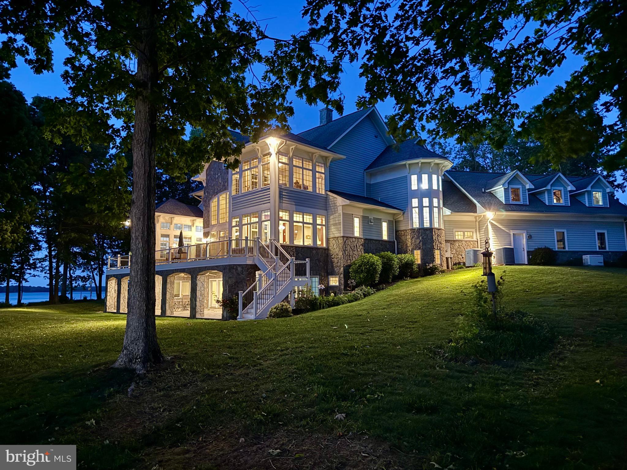 NOAH'S LANDING - Residential