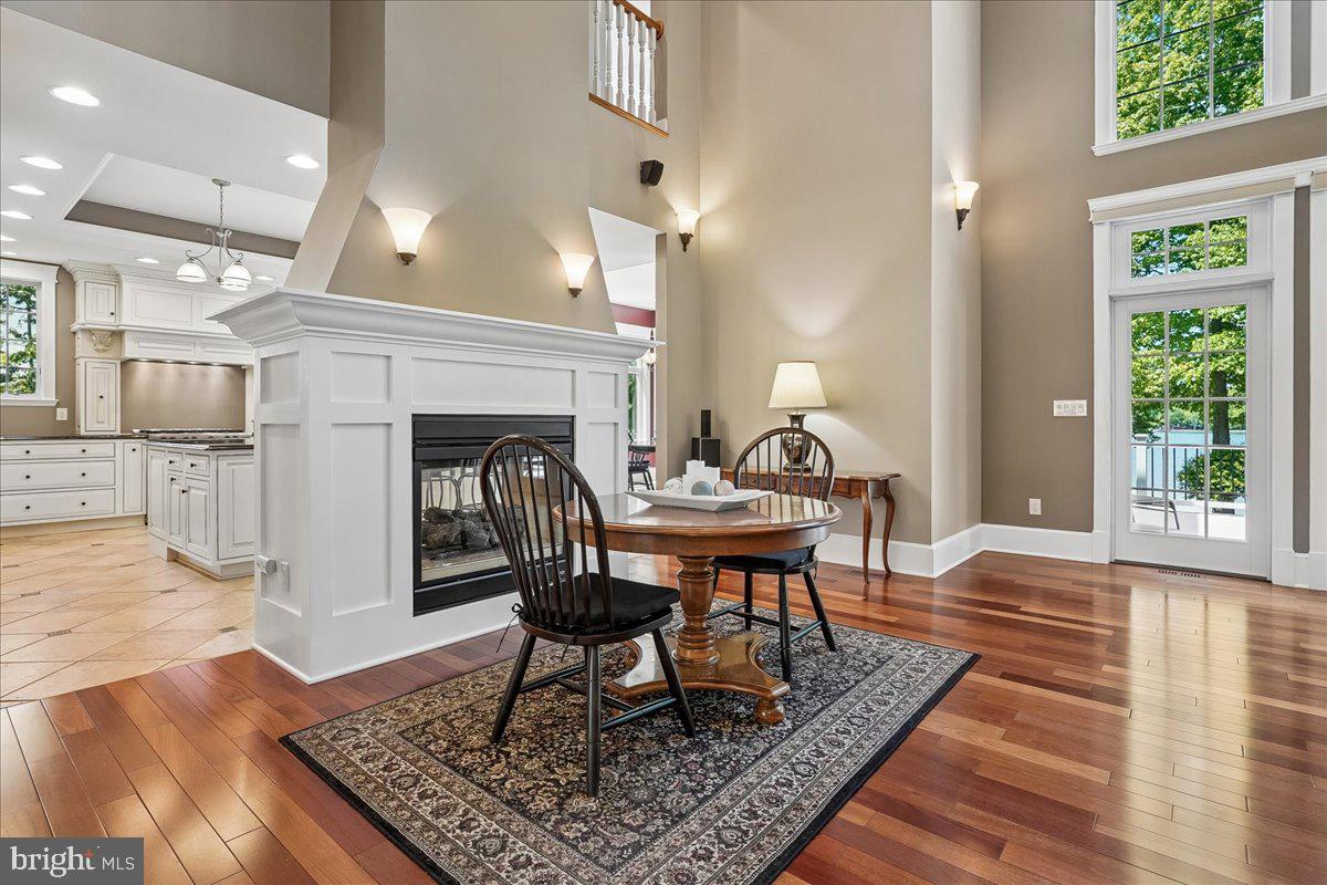 NOAH'S LANDING - Residential