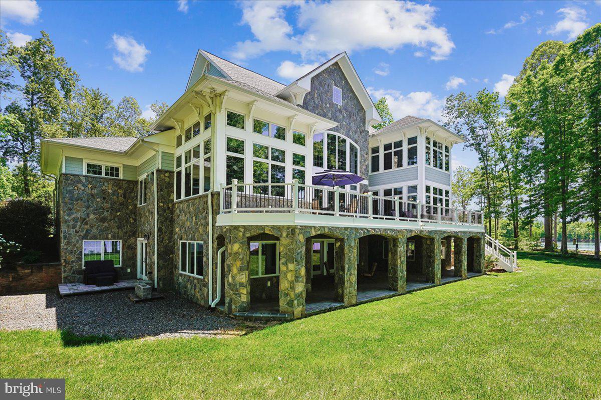 NOAH'S LANDING - Residential