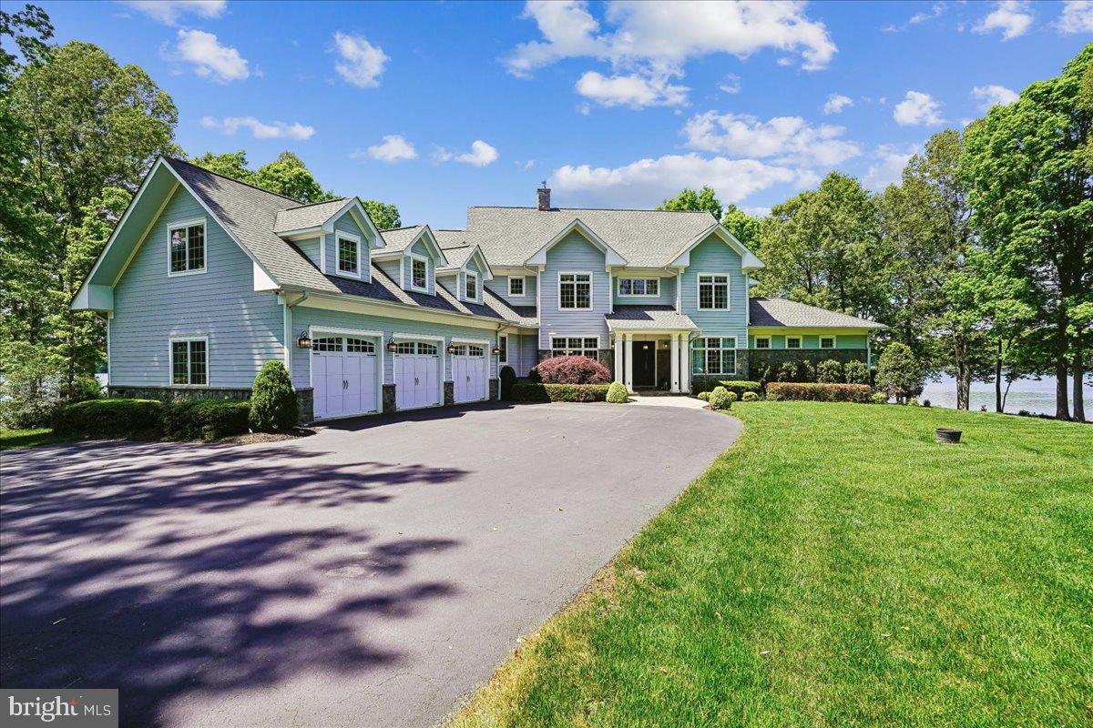 NOAH'S LANDING - Residential