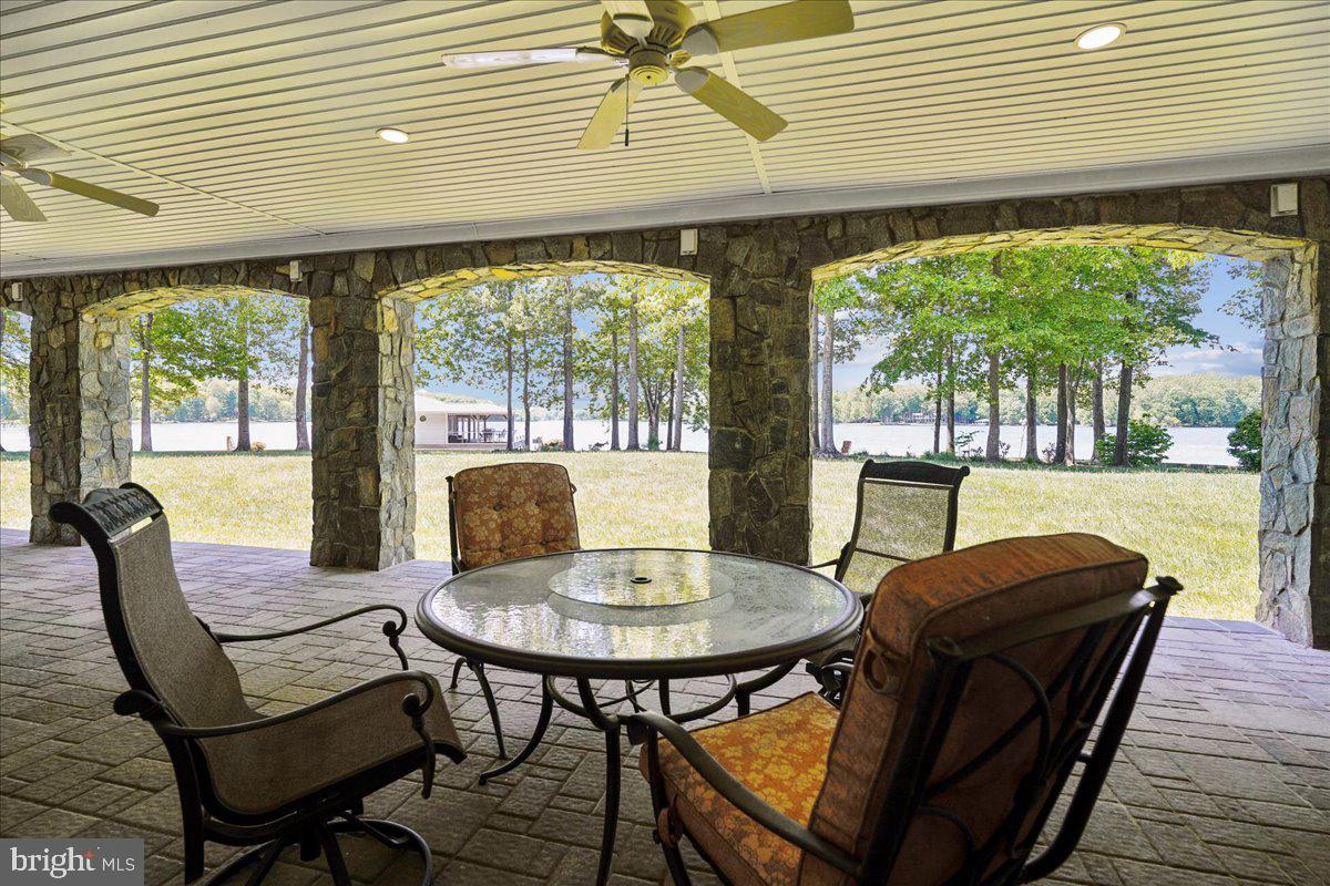 NOAH'S LANDING - Residential