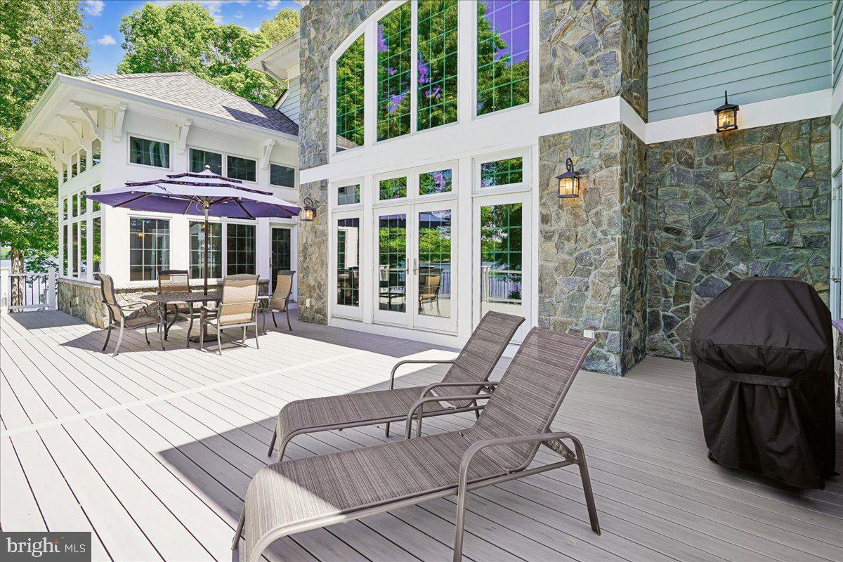 NOAH'S LANDING - Residential