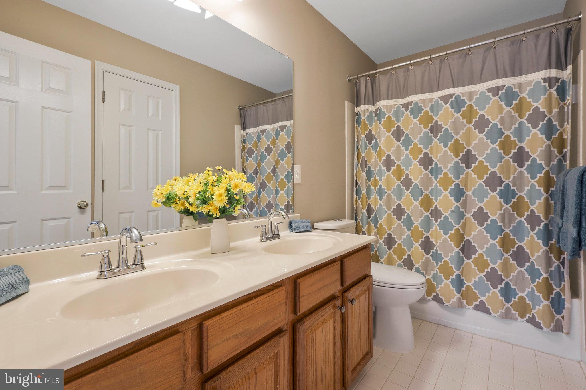 OLDE MILL TOWNS - Residential