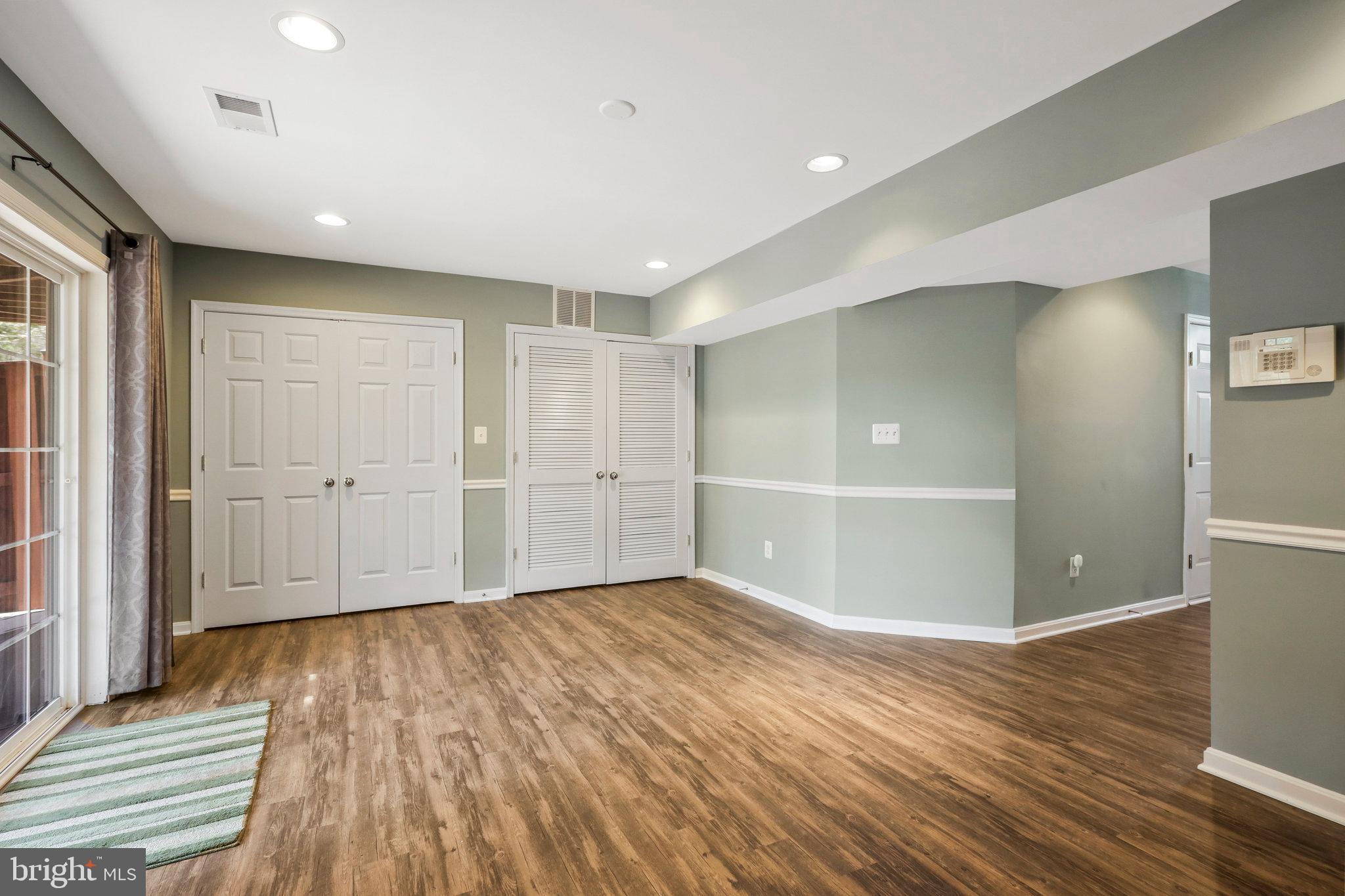 OLDE MILL TOWNS - Residential