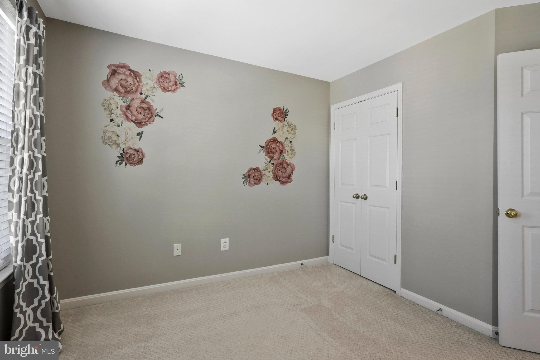 OLDE MILL TOWNS - Residential