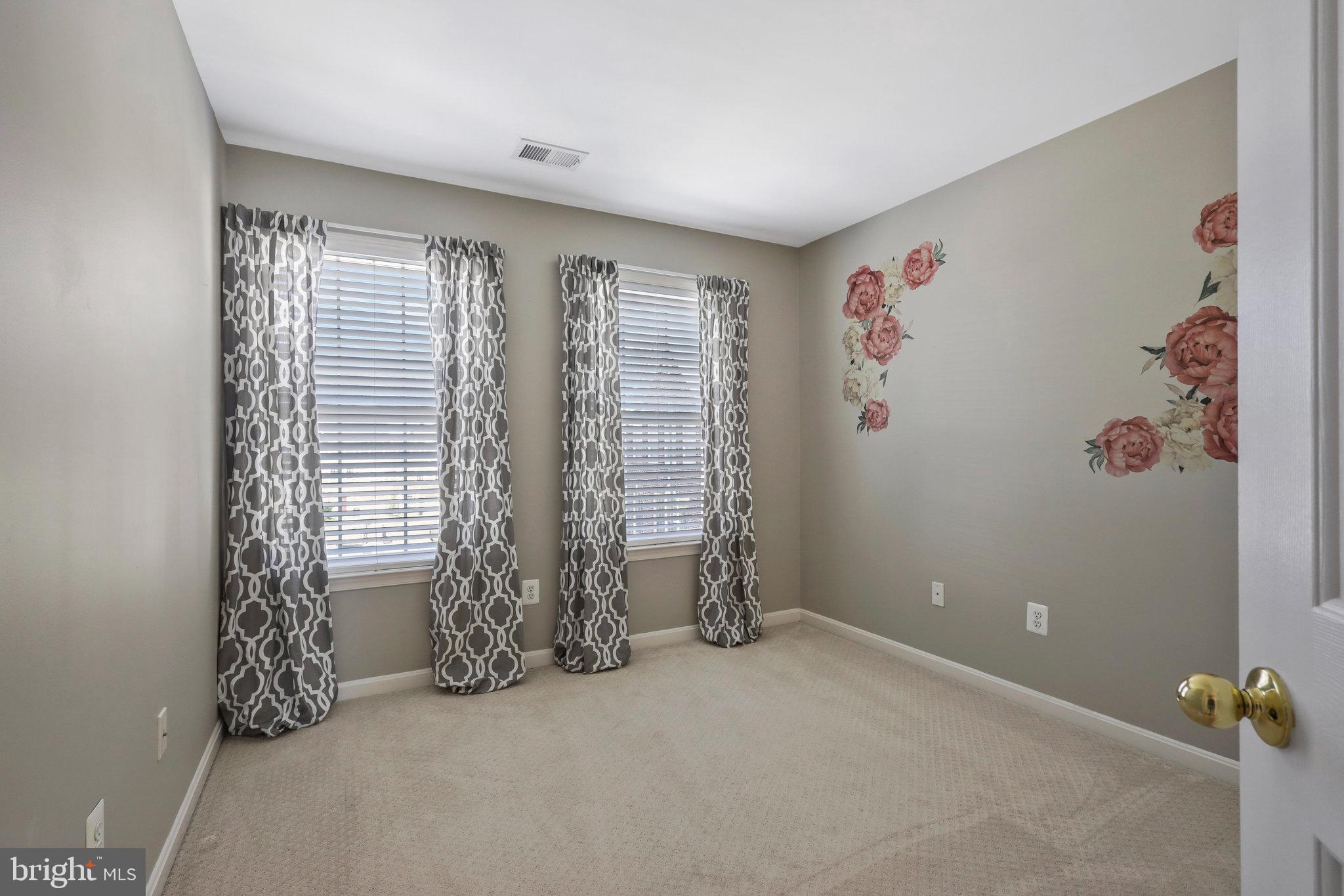 OLDE MILL TOWNS - Residential