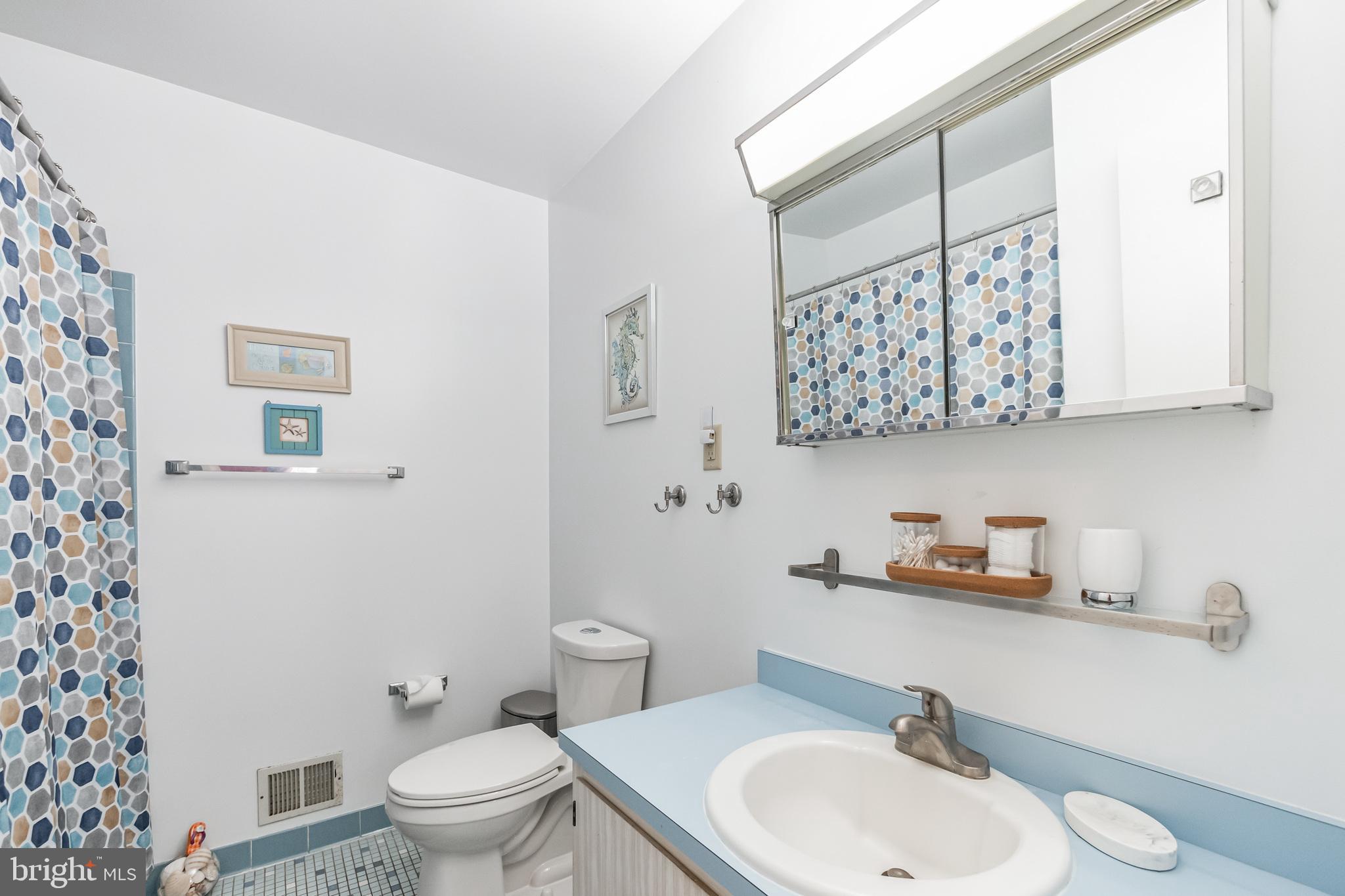 JEFFERSON VILLAGE - Residential