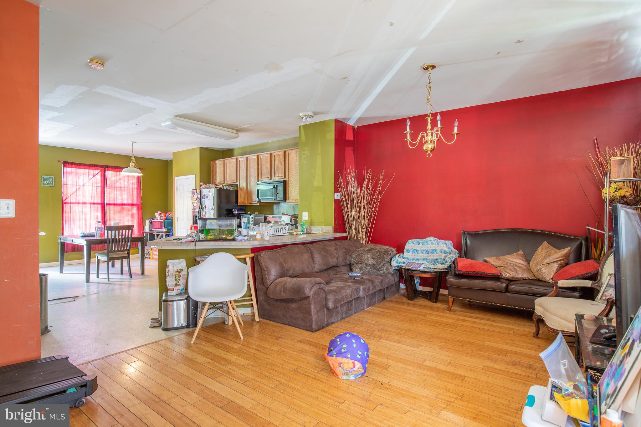 FRANKFORD ESTATES - Residential