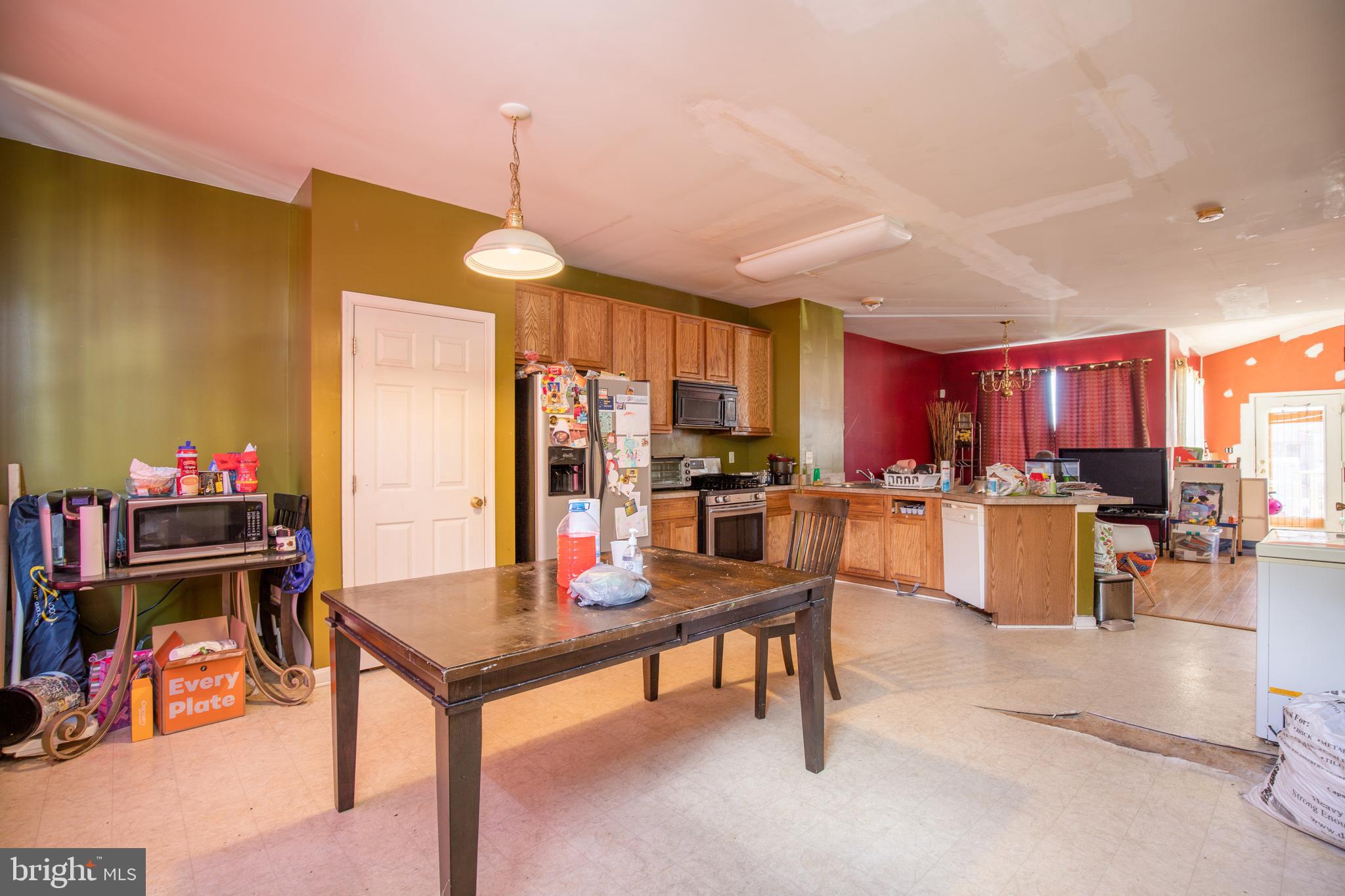 FRANKFORD ESTATES - Residential