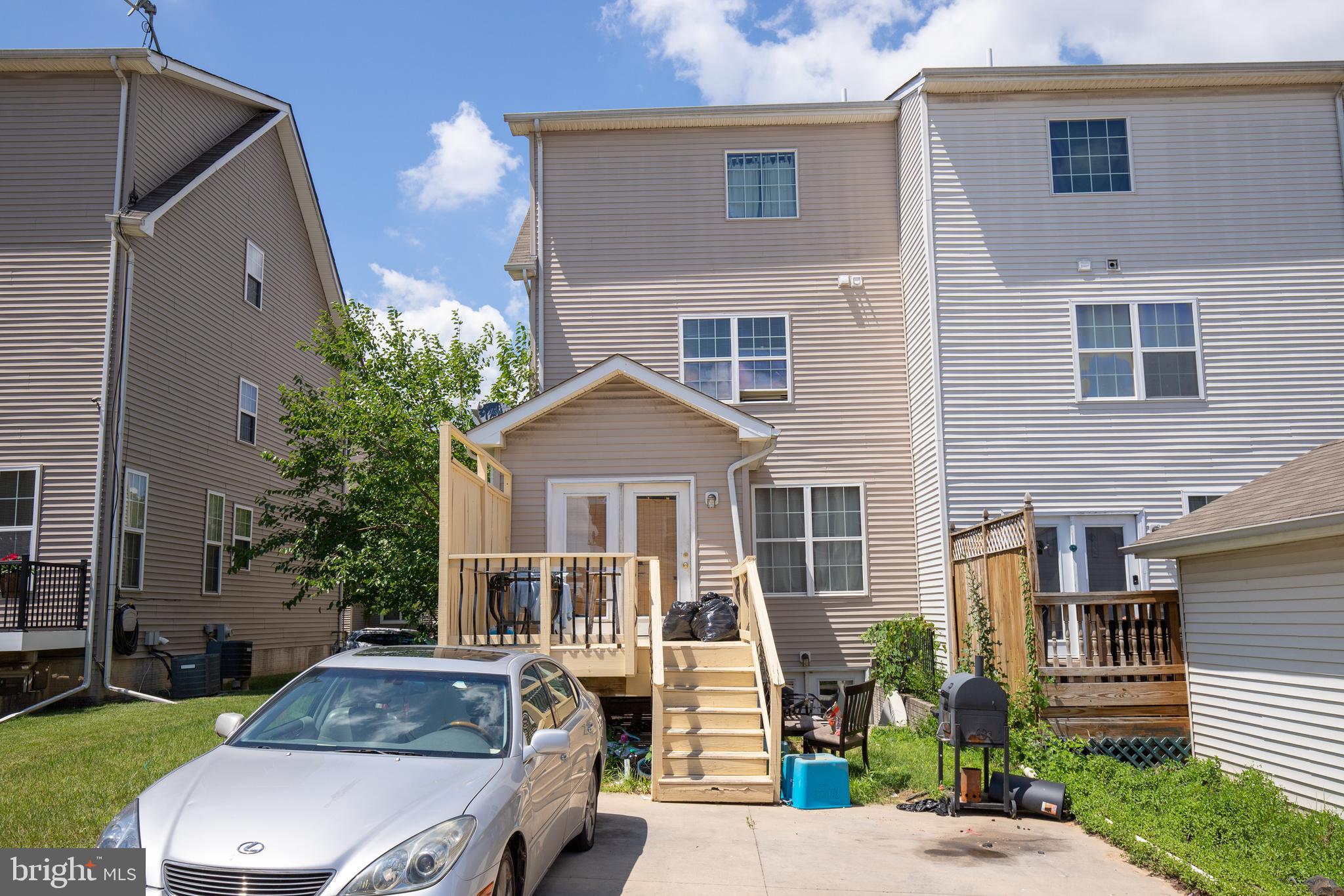 FRANKFORD ESTATES - Residential