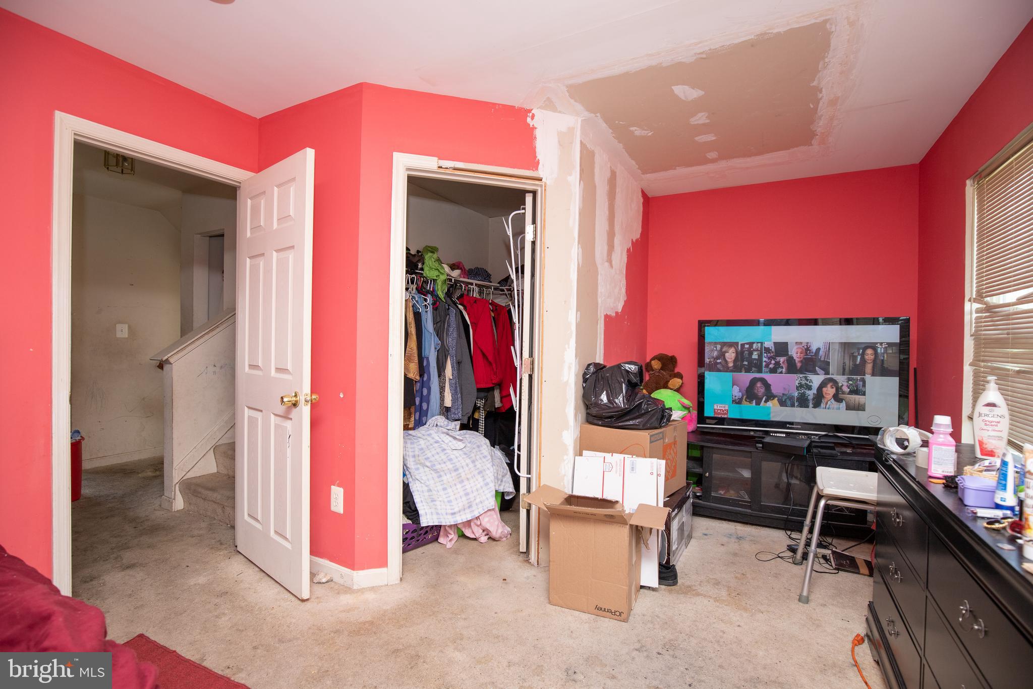 FRANKFORD ESTATES - Residential