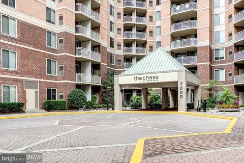 Photo of 7500 WOODMONT AVE #S1118, BETHESDA, MD 20814 (MLS # MDMC2085646)