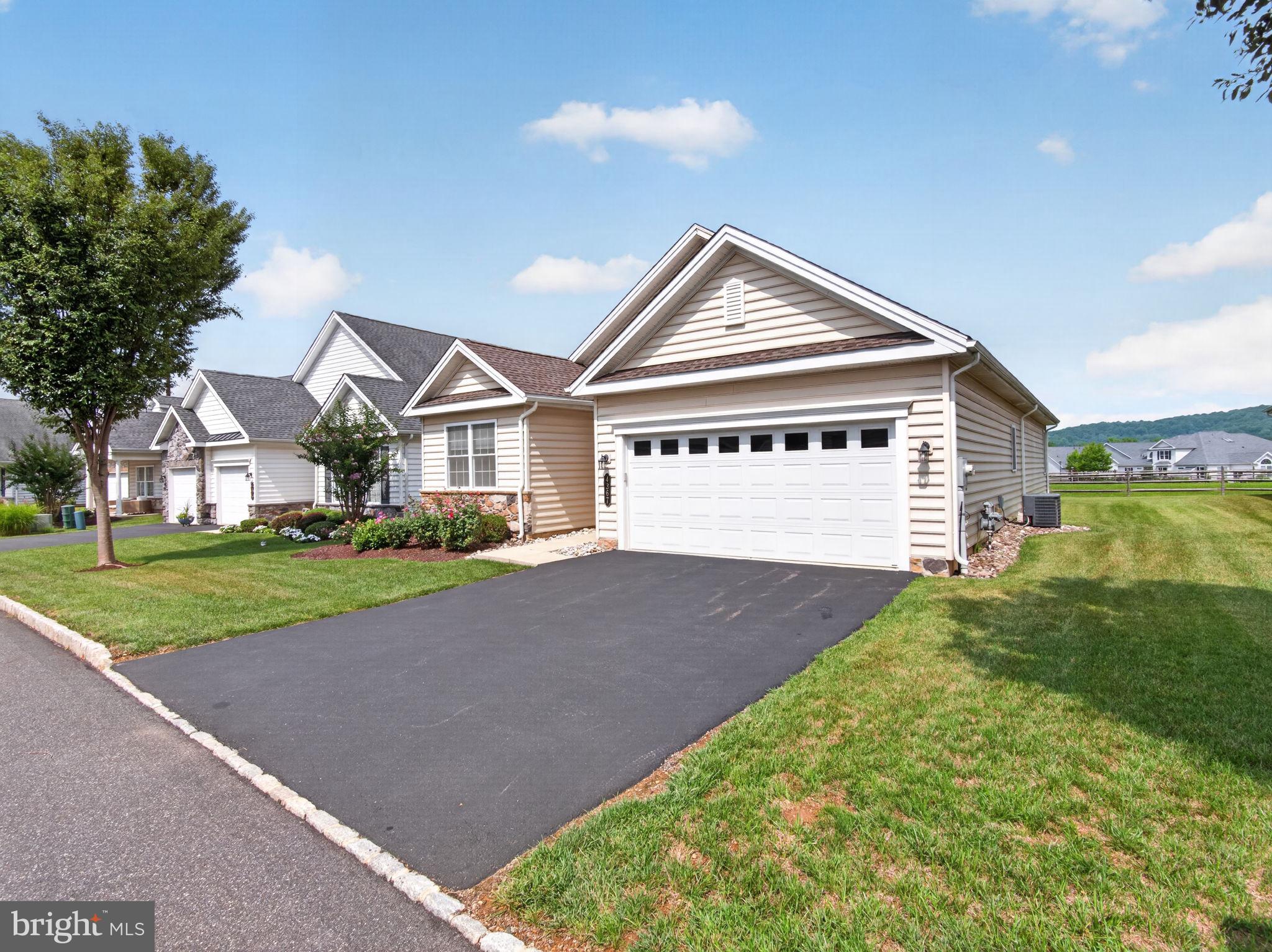 4367 COLONIAL LANE