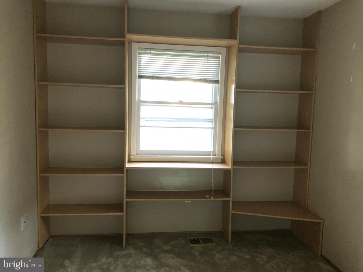 DALE CITY - Residential Lease