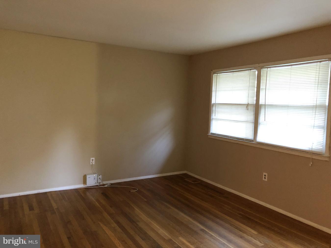 DALE CITY - Residential Lease