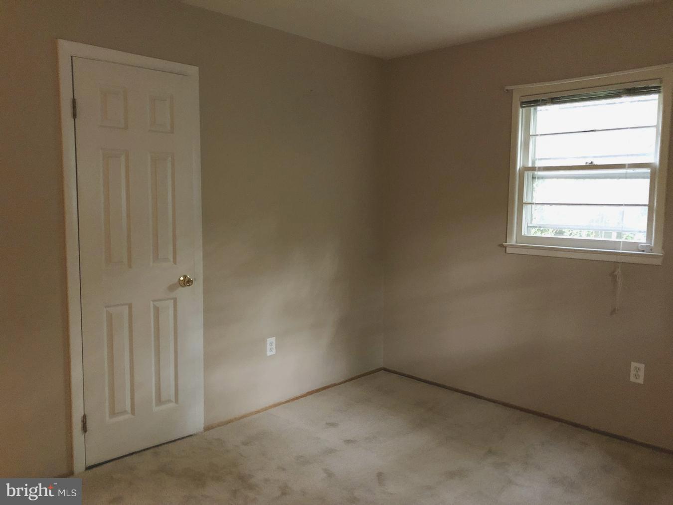 DALE CITY - Residential Lease