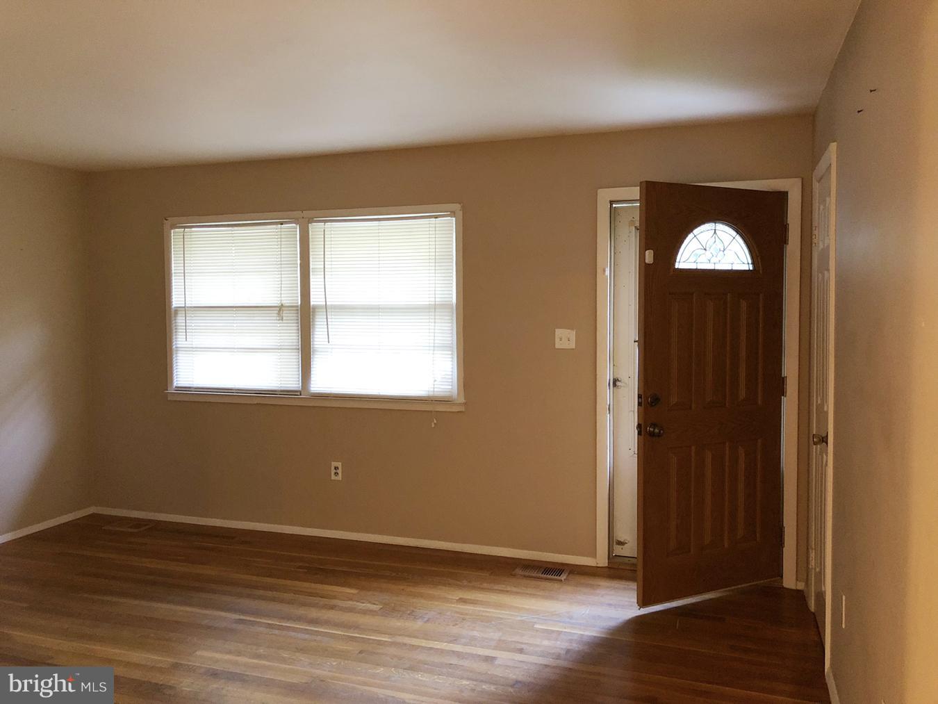 DALE CITY - Residential Lease