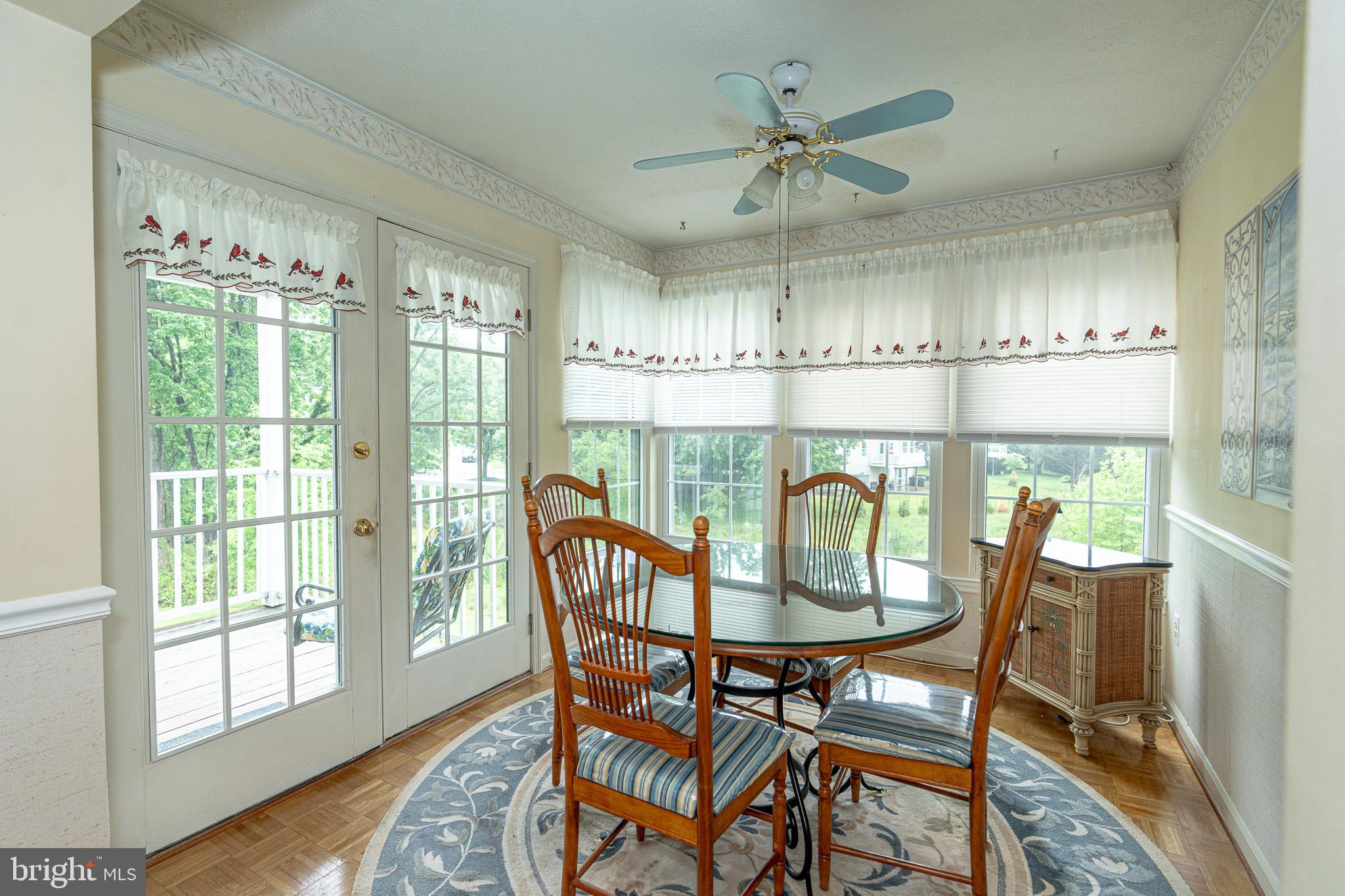 PERRY HALL COURTS - Residential