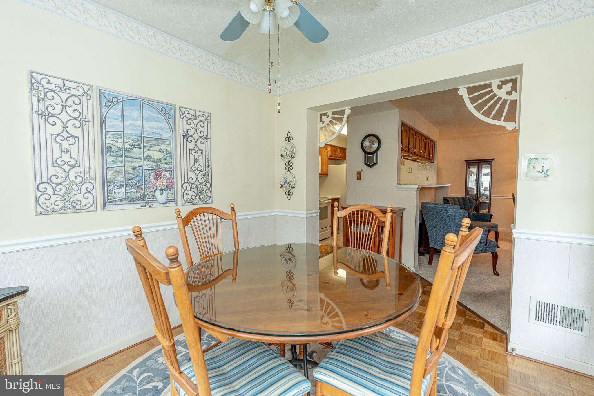 PERRY HALL COURTS - Residential