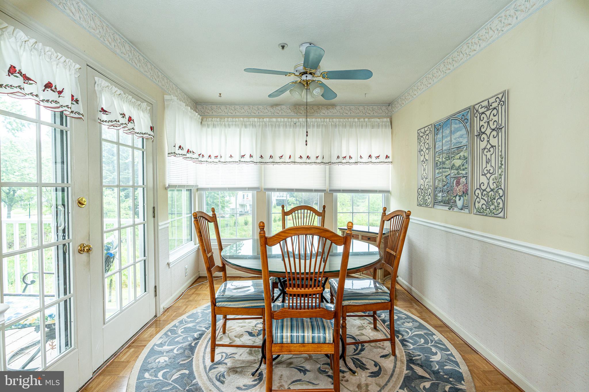 PERRY HALL COURTS - Residential