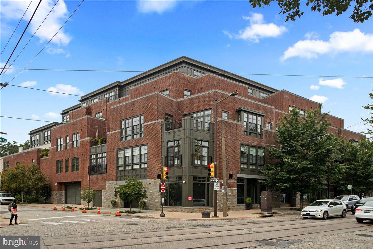 CHESTNUT HILL - Residential