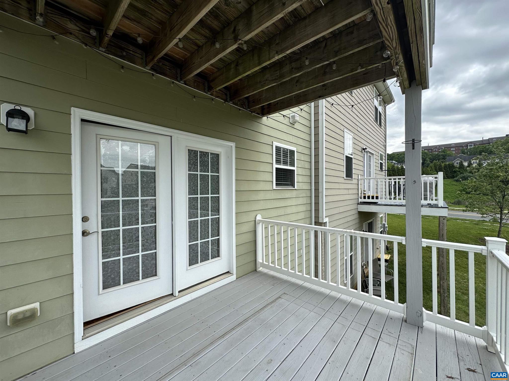 PAVILIONS AT PANTOPS - Residential Lease