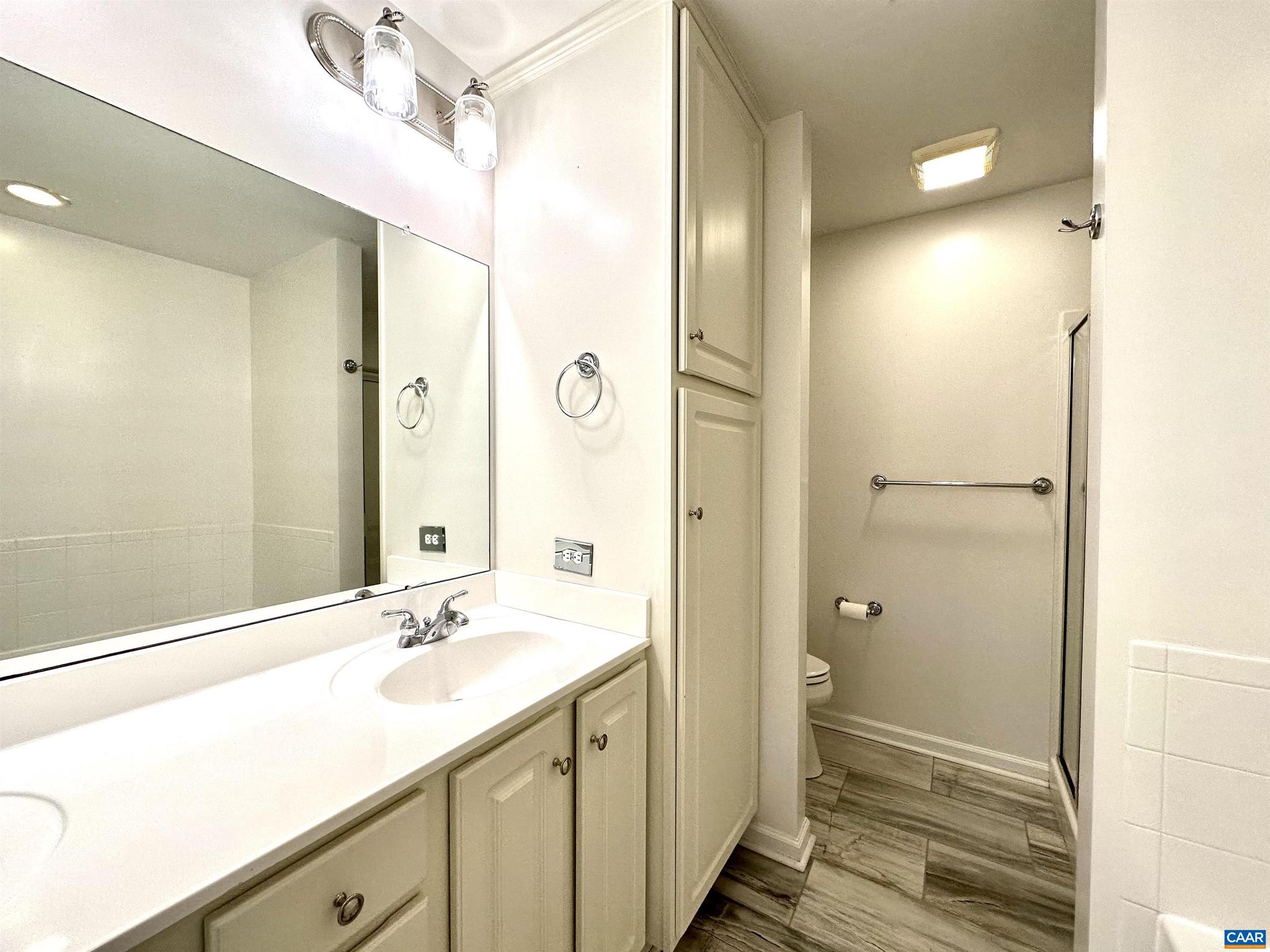 PAVILIONS AT PANTOPS - Residential Lease