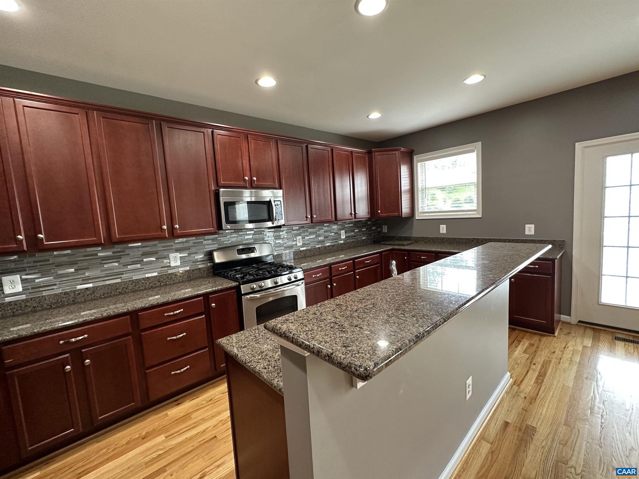 PAVILIONS AT PANTOPS - Residential Lease