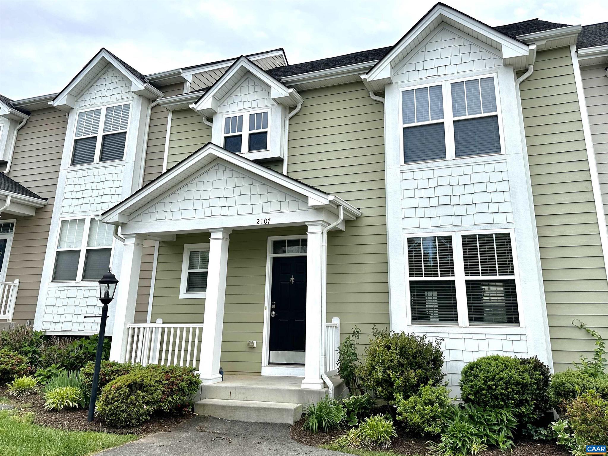 PAVILIONS AT PANTOPS - Residential Lease