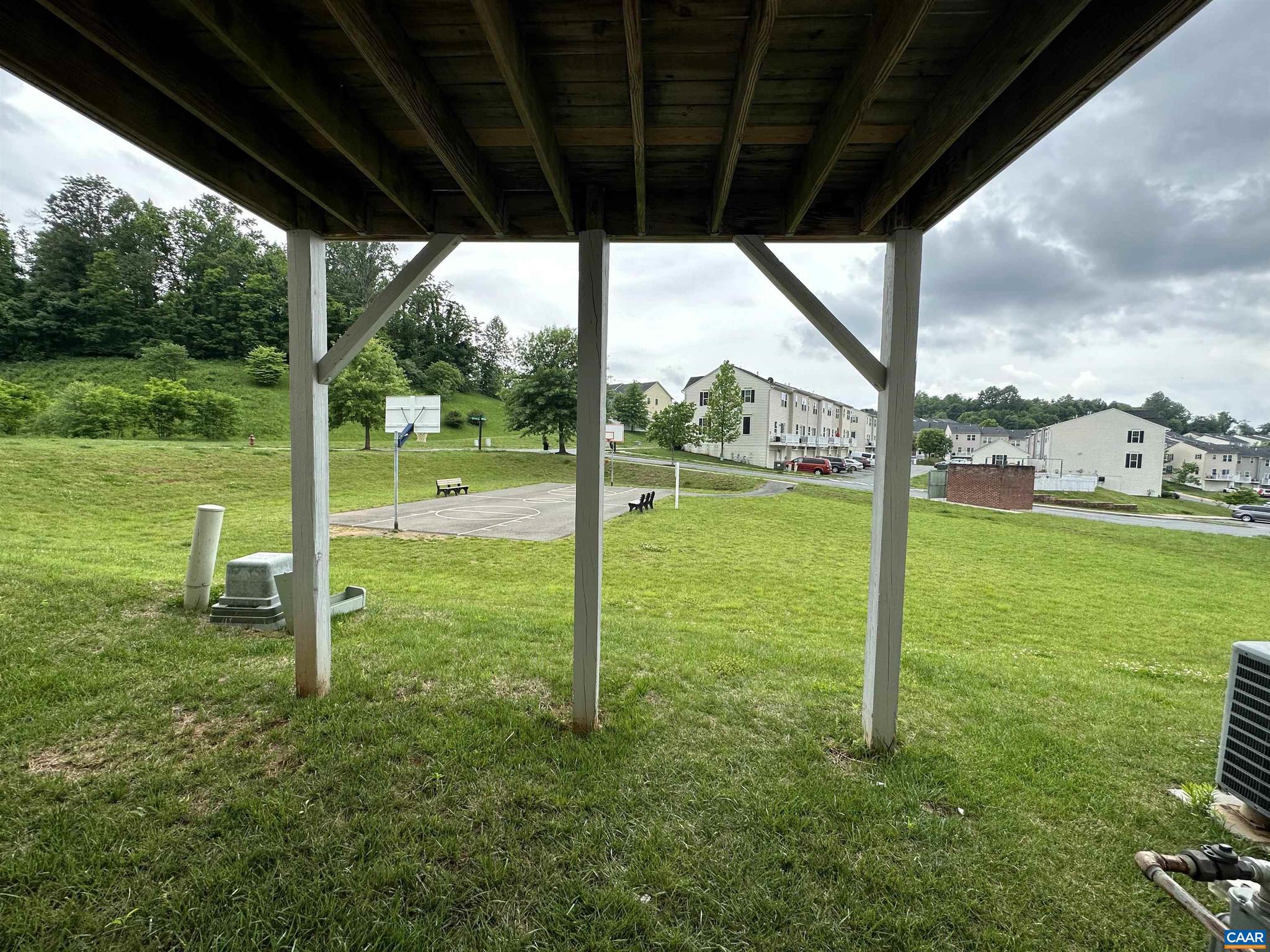 PAVILIONS AT PANTOPS - Residential Lease