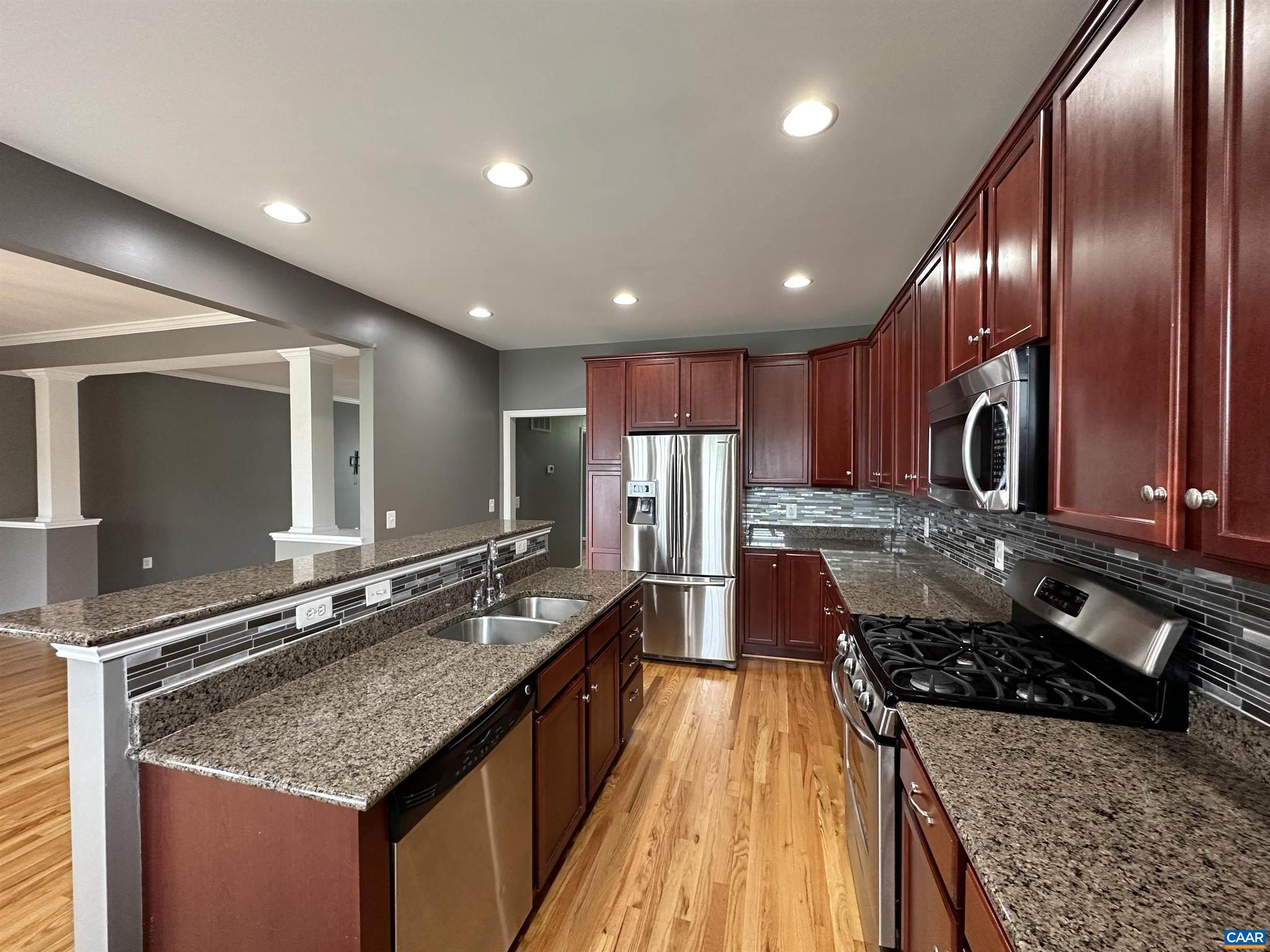 PAVILIONS AT PANTOPS - Residential Lease