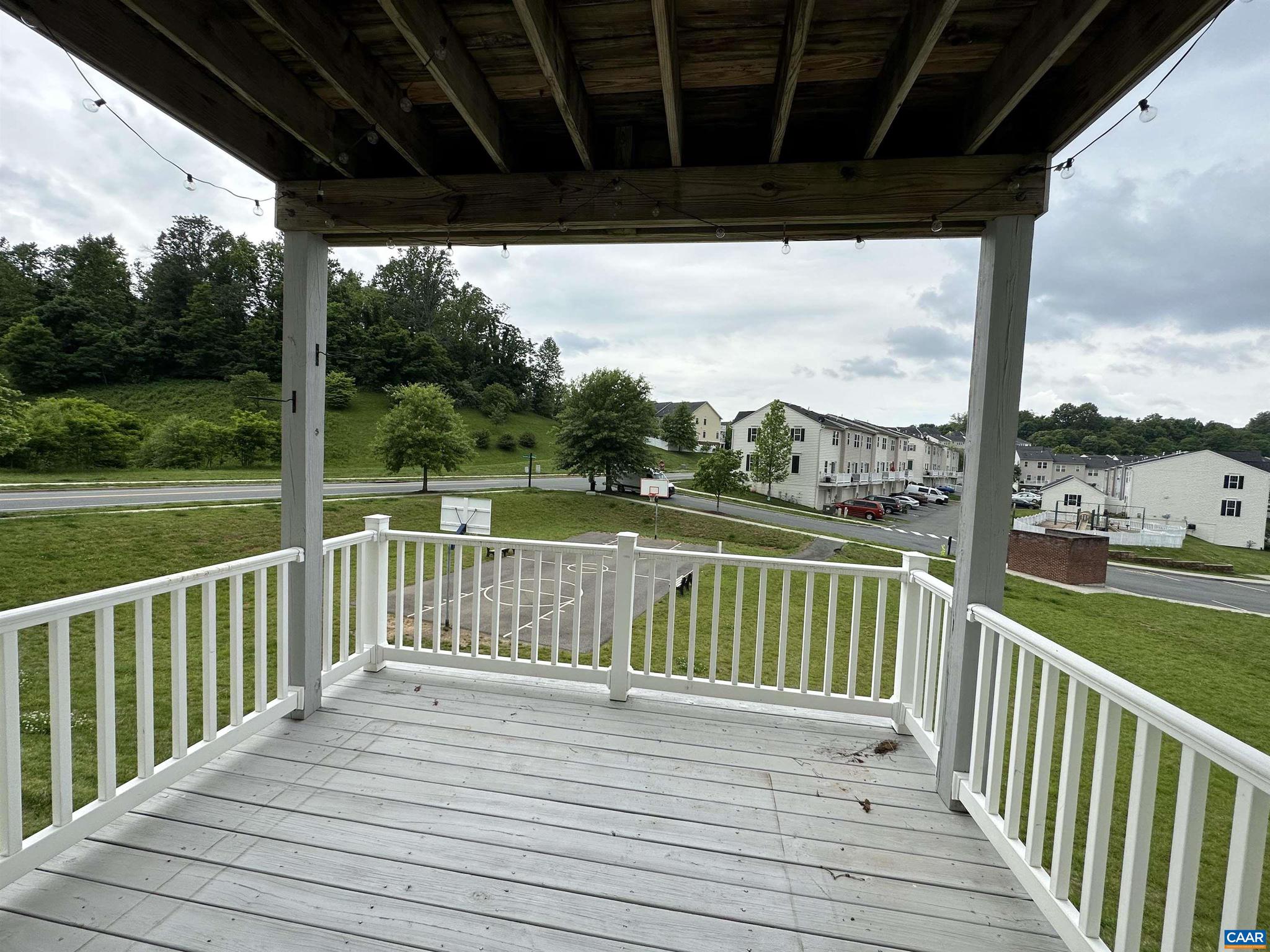 PAVILIONS AT PANTOPS - Residential Lease