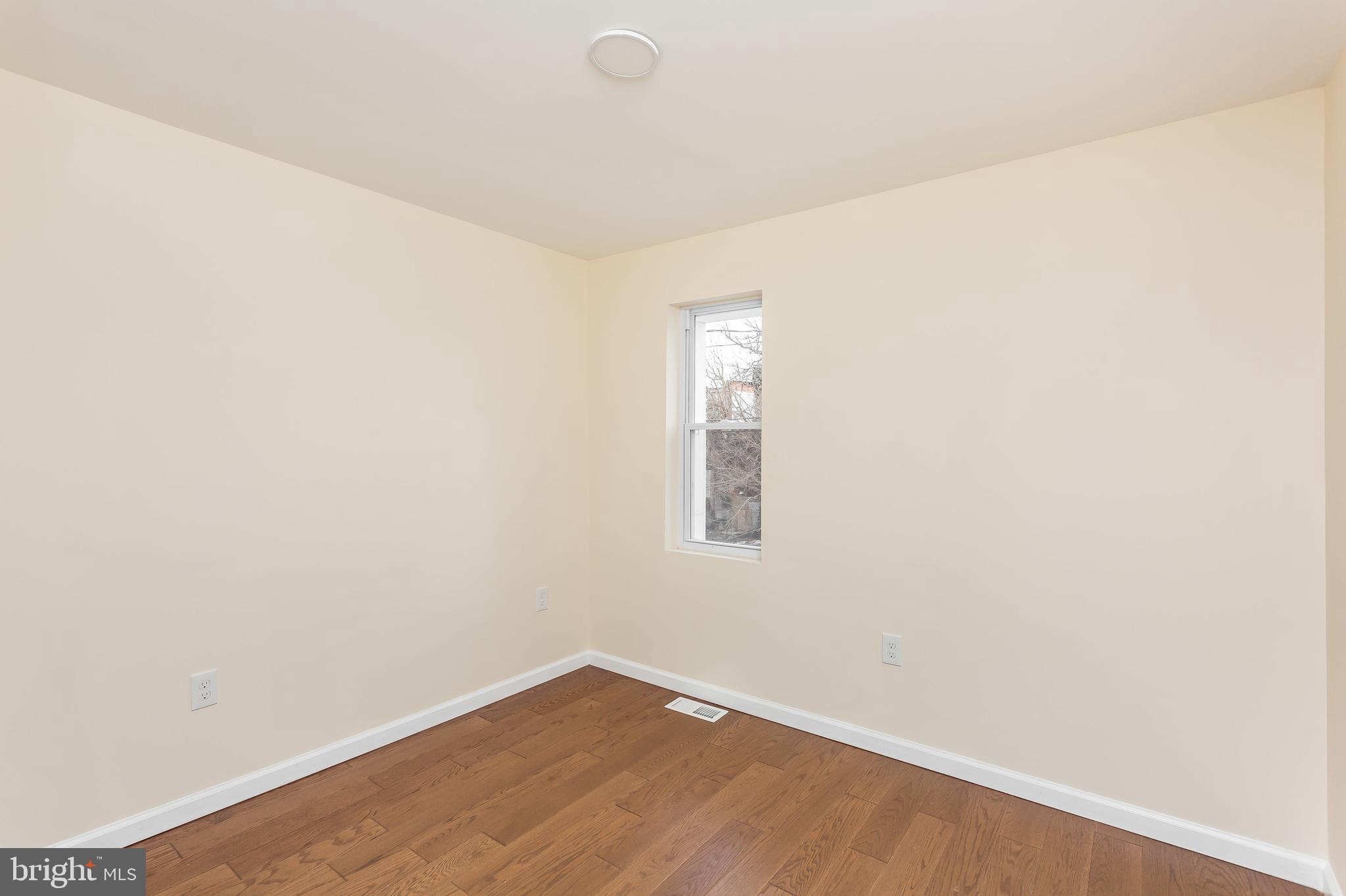 COLD SPRING NEWTOWN - Residential