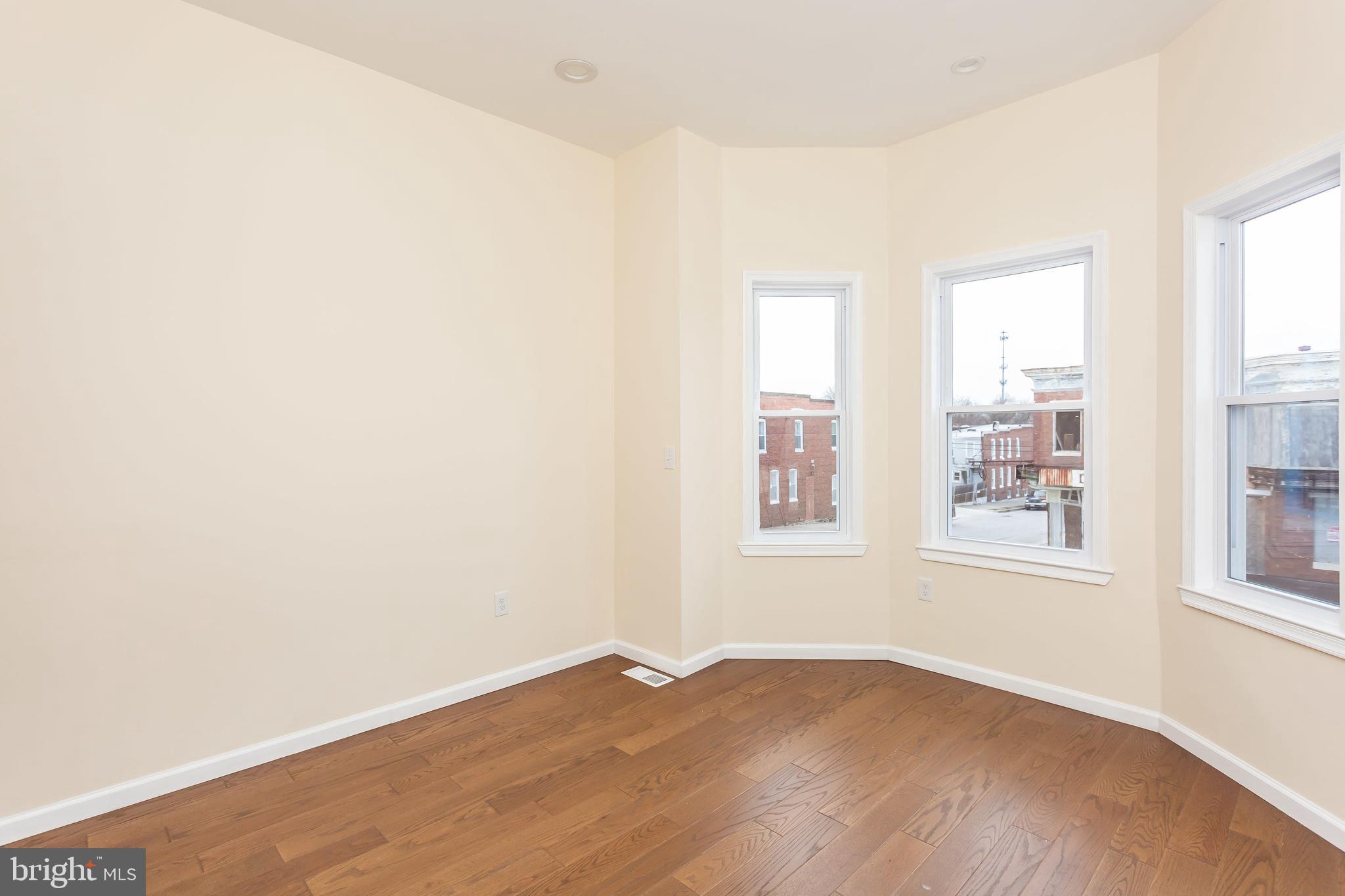 COLD SPRING NEWTOWN - Residential