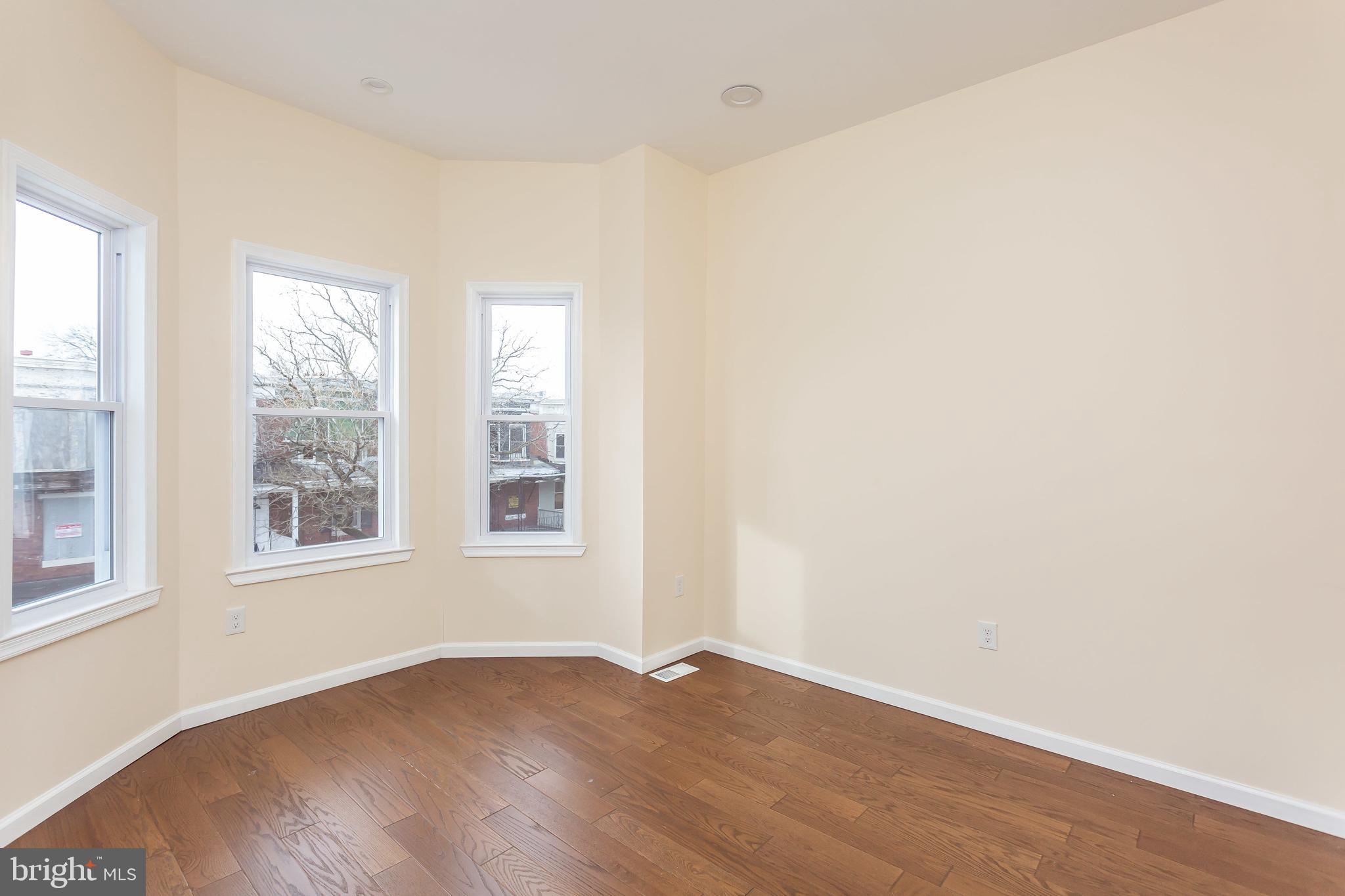 COLD SPRING NEWTOWN - Residential