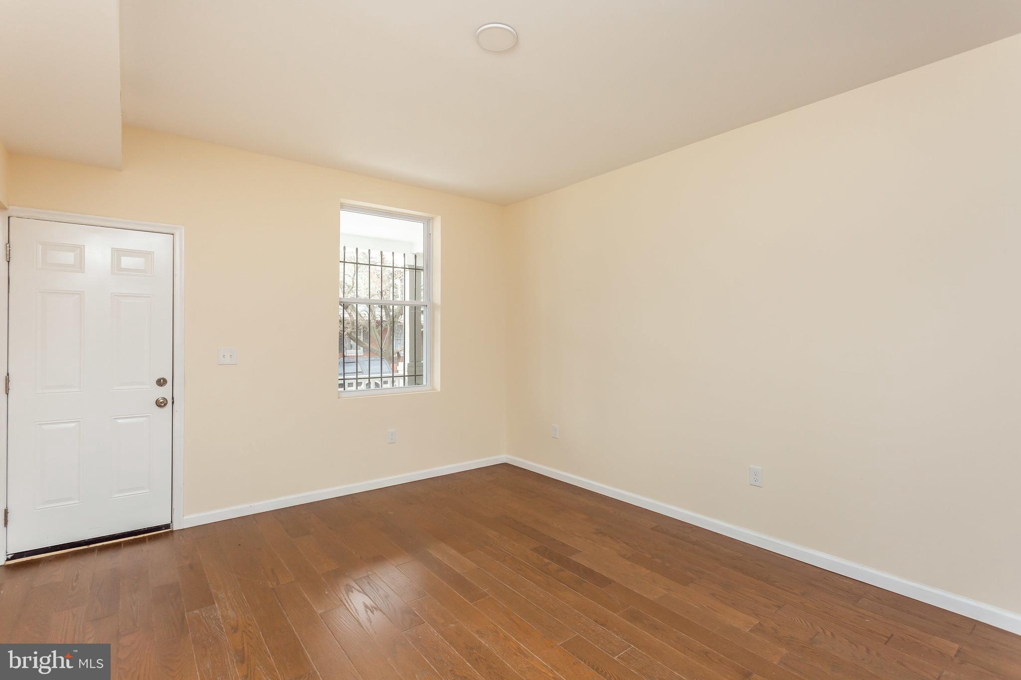 COLD SPRING NEWTOWN - Residential