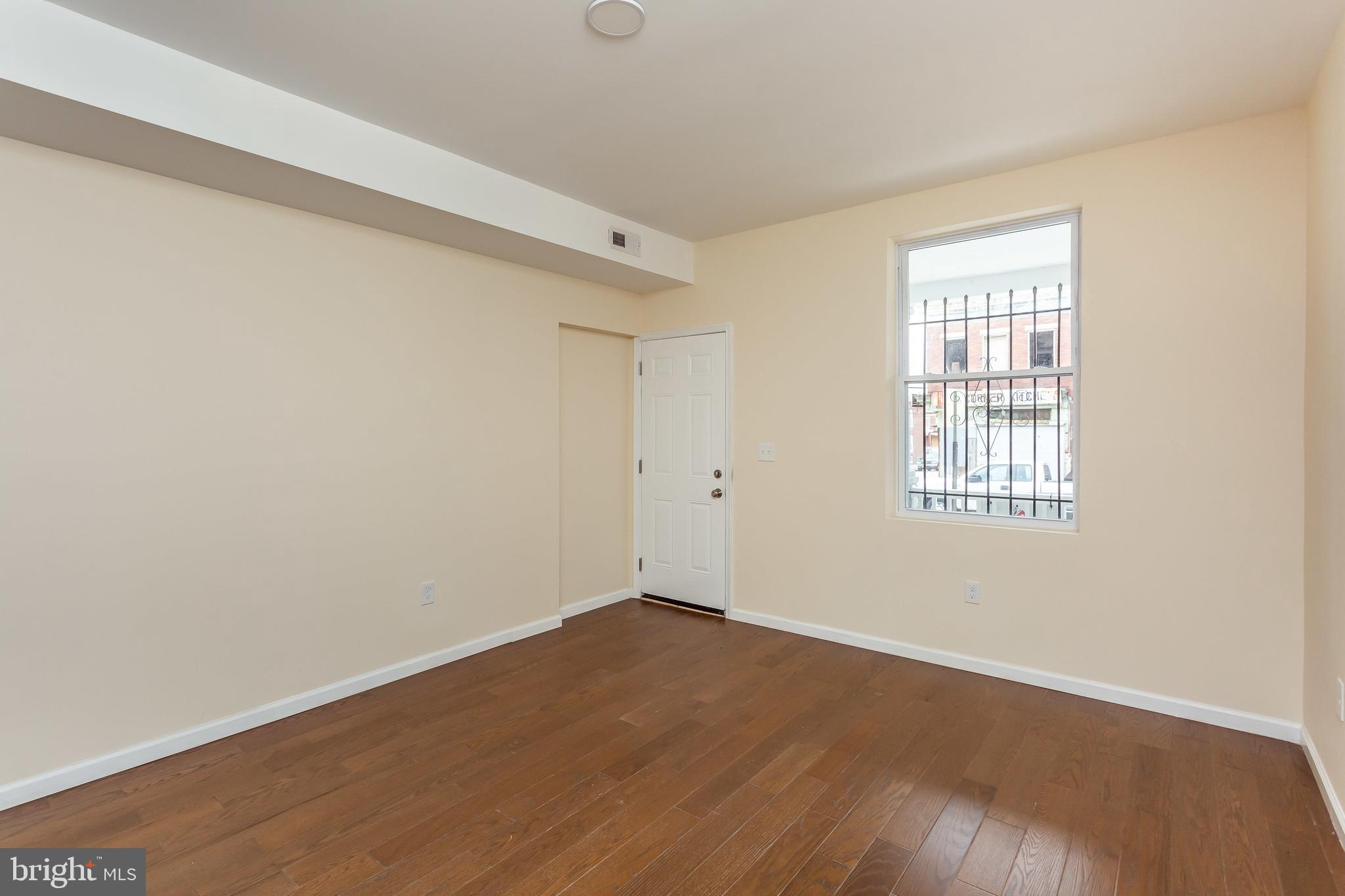 COLD SPRING NEWTOWN - Residential