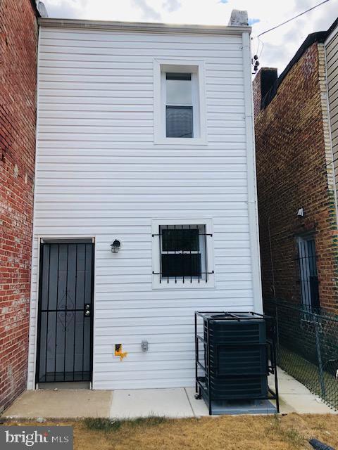 COLD SPRING NEWTOWN - Residential