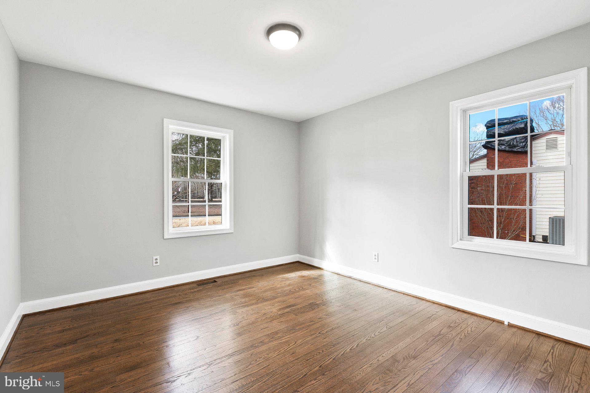 TOWN CREEK - Residential