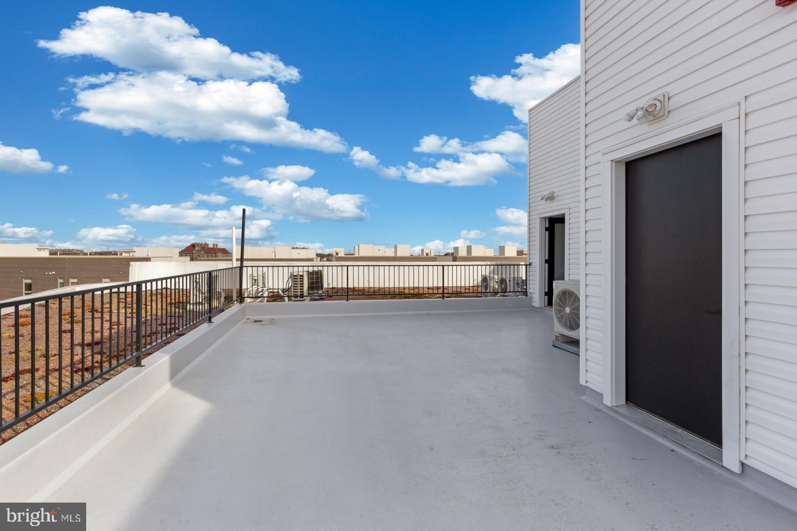 EAST KENSINGTON - Residential Lease