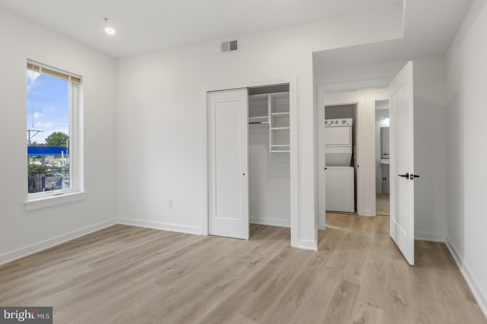 EAST KENSINGTON - Residential Lease