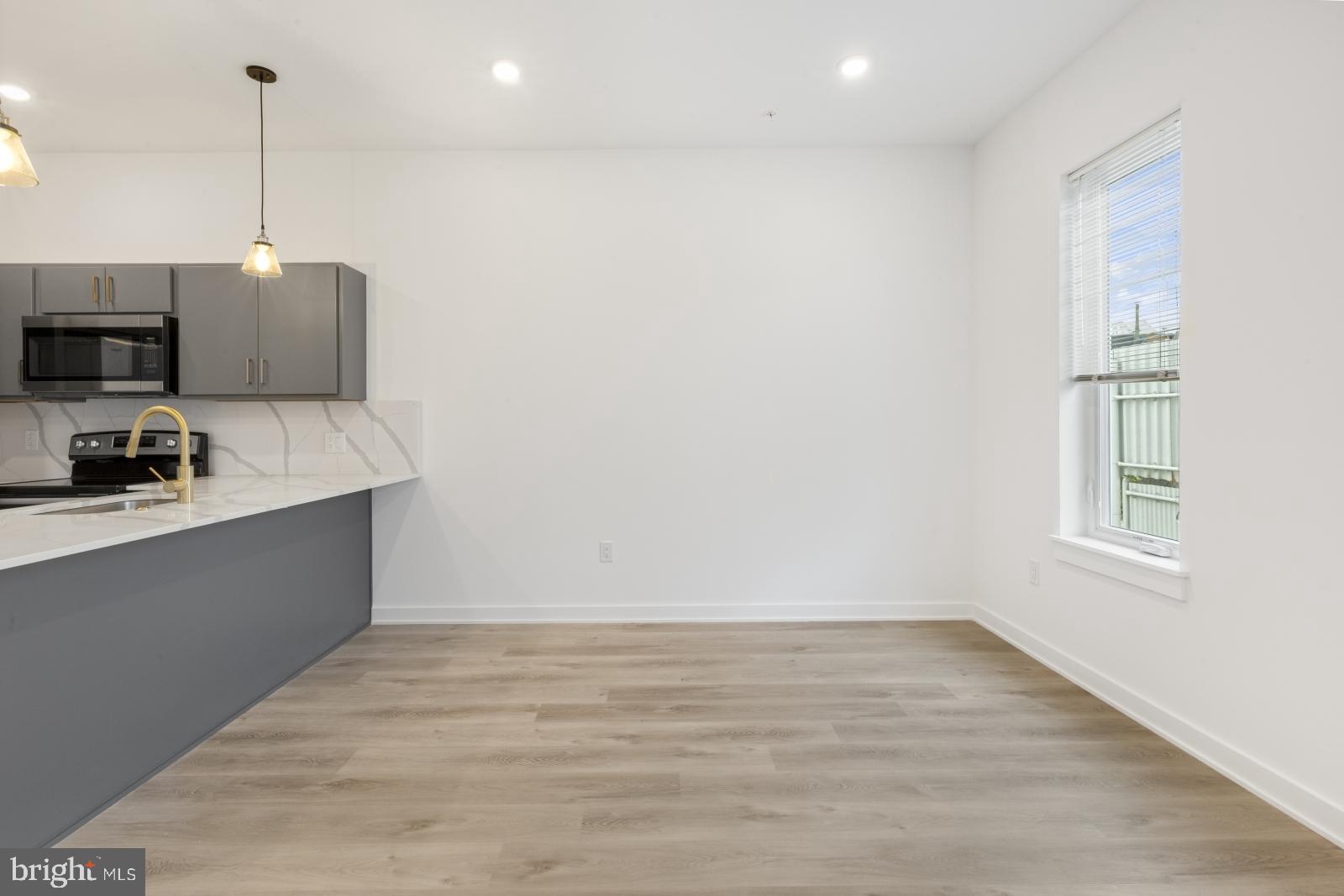 EAST KENSINGTON - Residential Lease