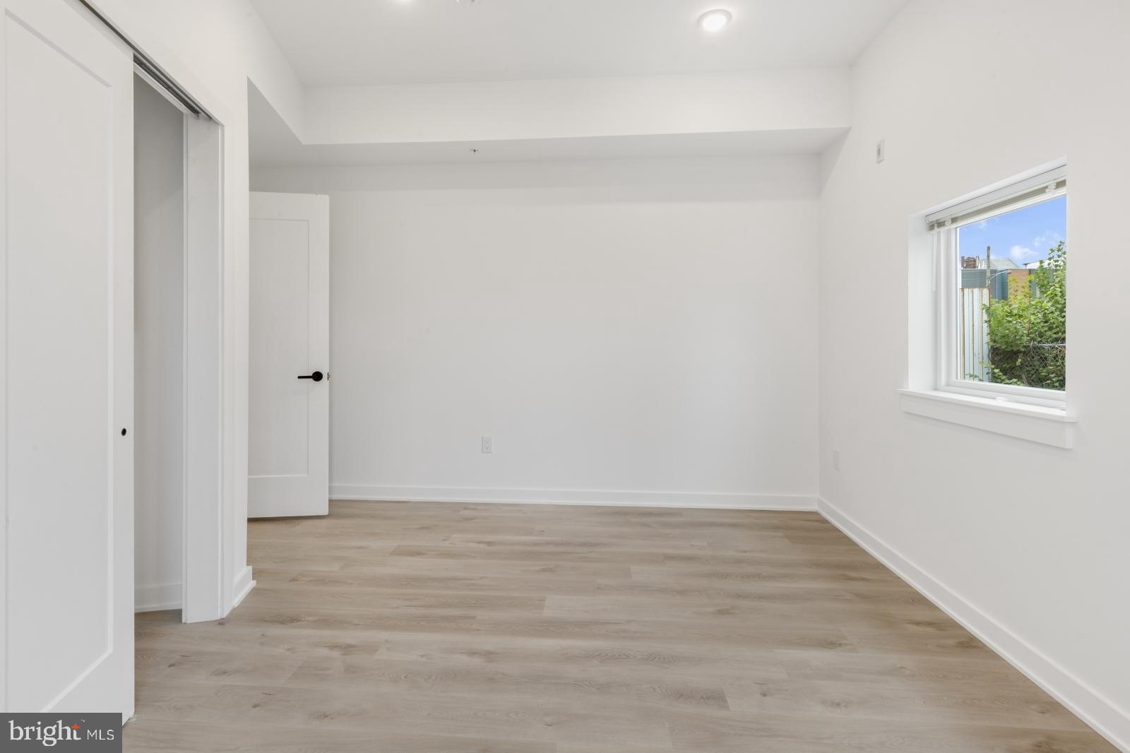 EAST KENSINGTON - Residential Lease