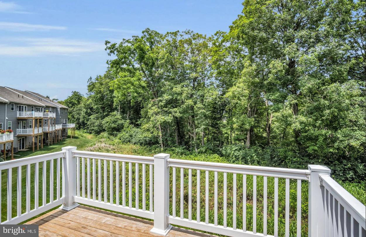 MAYAPPLE WOODS - Residential