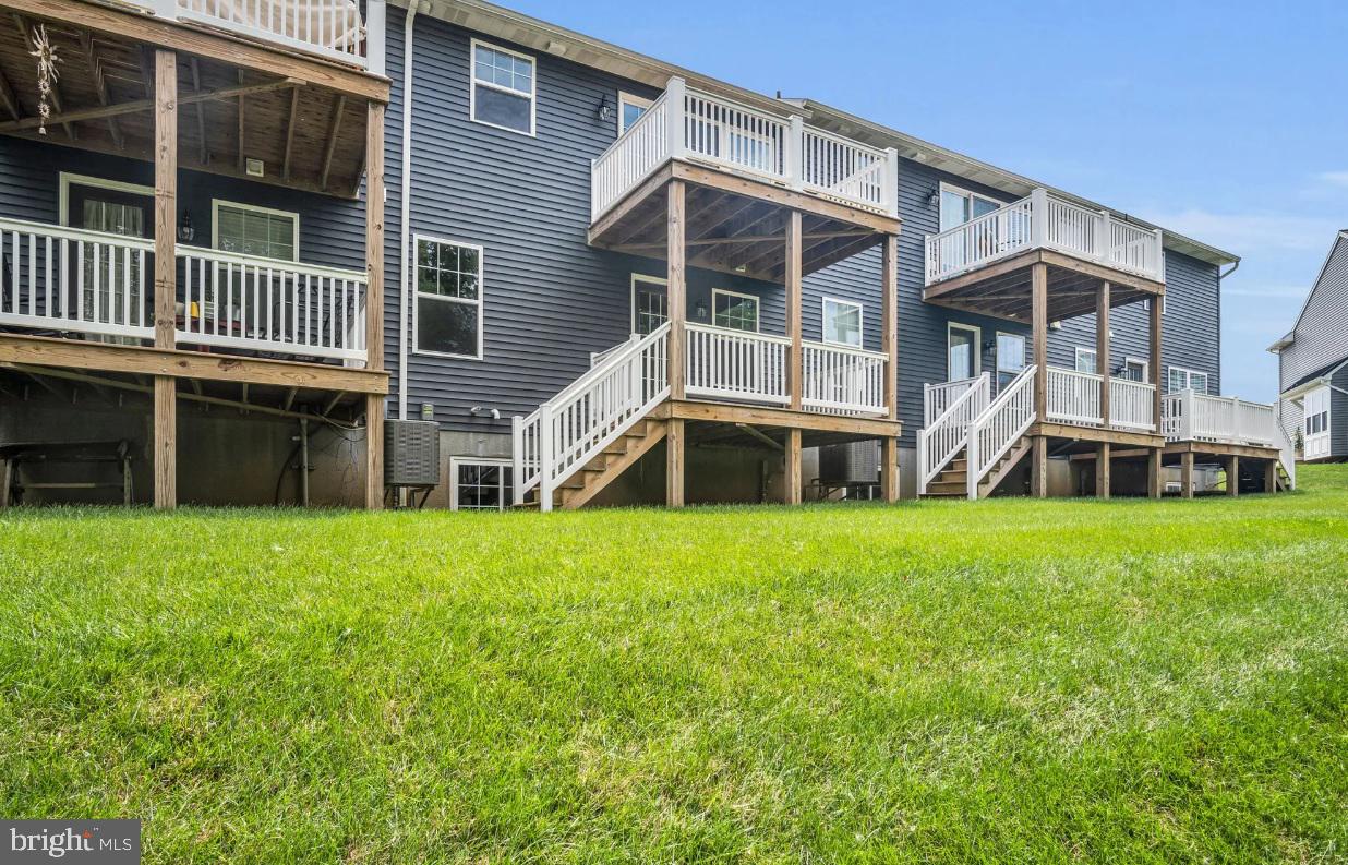 MAYAPPLE WOODS - Residential