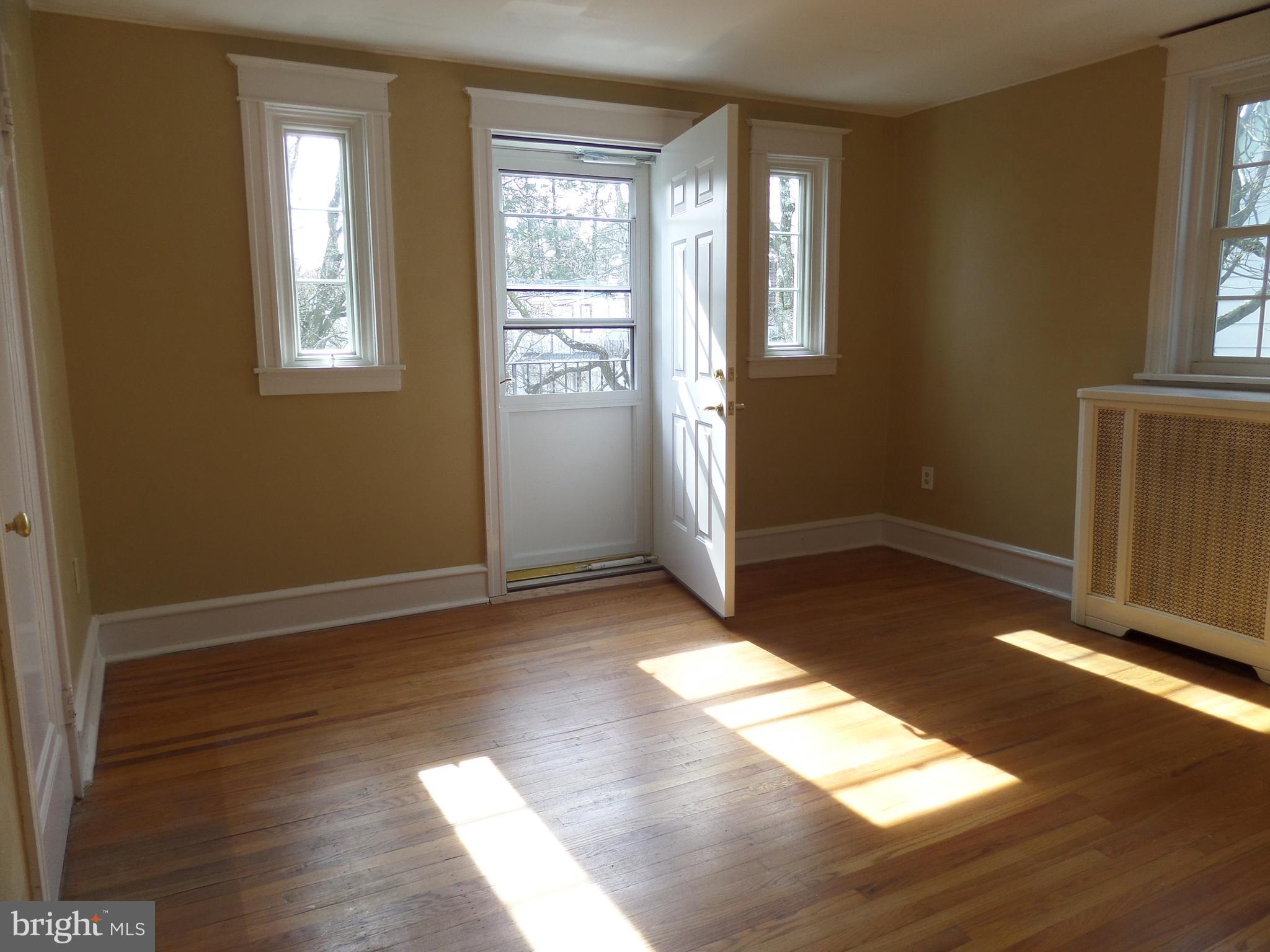 ROWLAND PARK - Residential