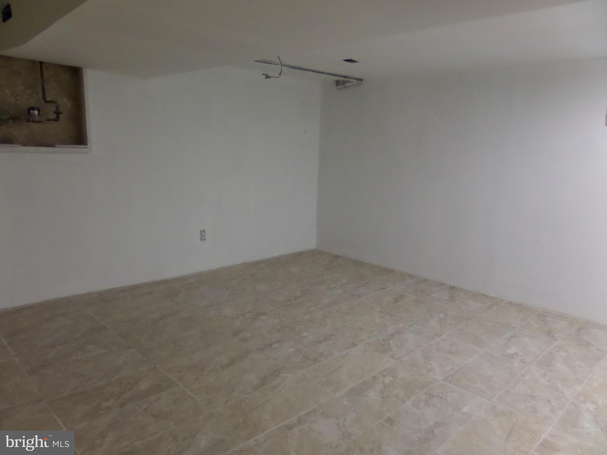 ROWLAND PARK - Residential