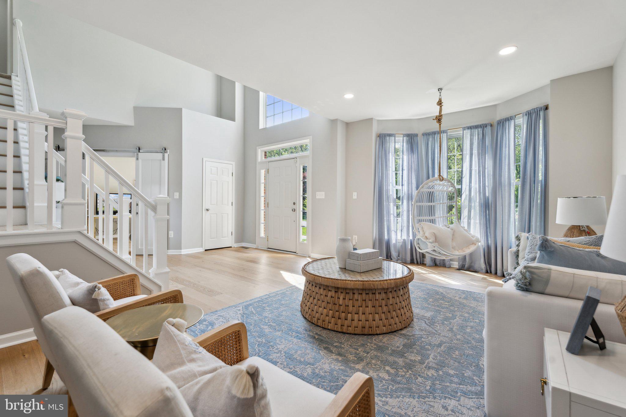 KINGS CROSSING - Residential