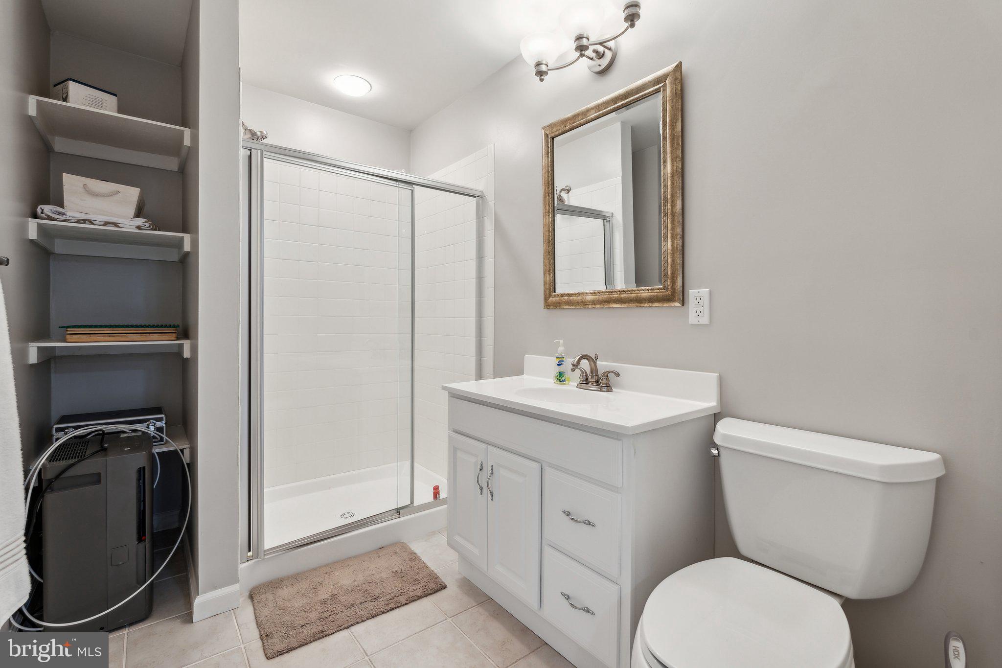 KINGS CROSSING - Residential