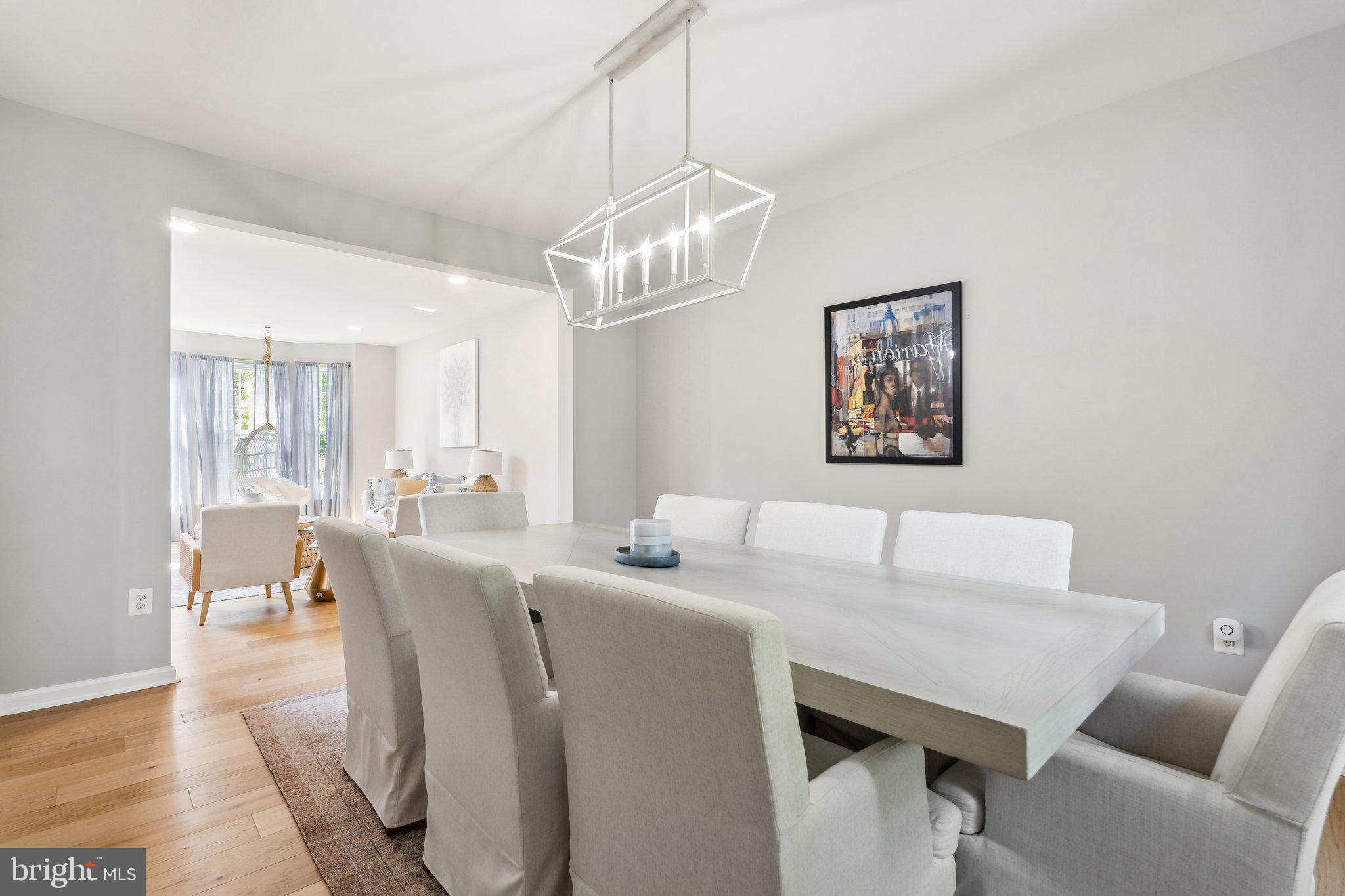 KINGS CROSSING - Residential